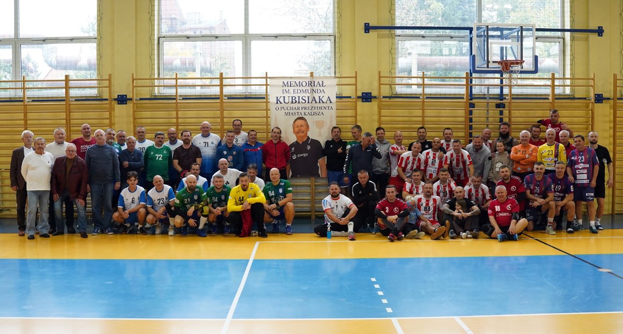 Turniej Piłki Ręcznej i I Memoriał im. Edmunda Kubisiaka.
